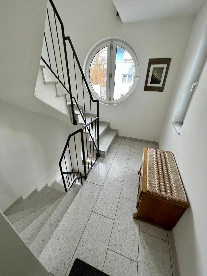 Komplette Wohnung In Wendelstein Bei Nuernberg - Messenaehe ภายนอก รูปภาพ