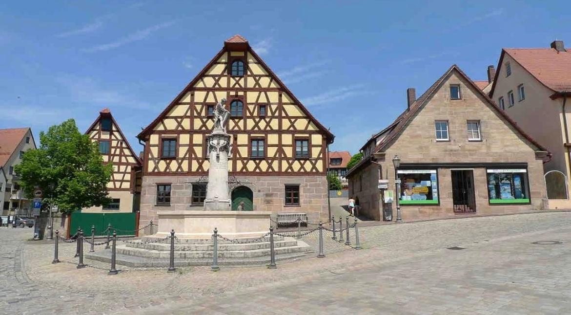 Komplette Wohnung In Wendelstein Bei Nuernberg - Messenaehe ภายนอก รูปภาพ