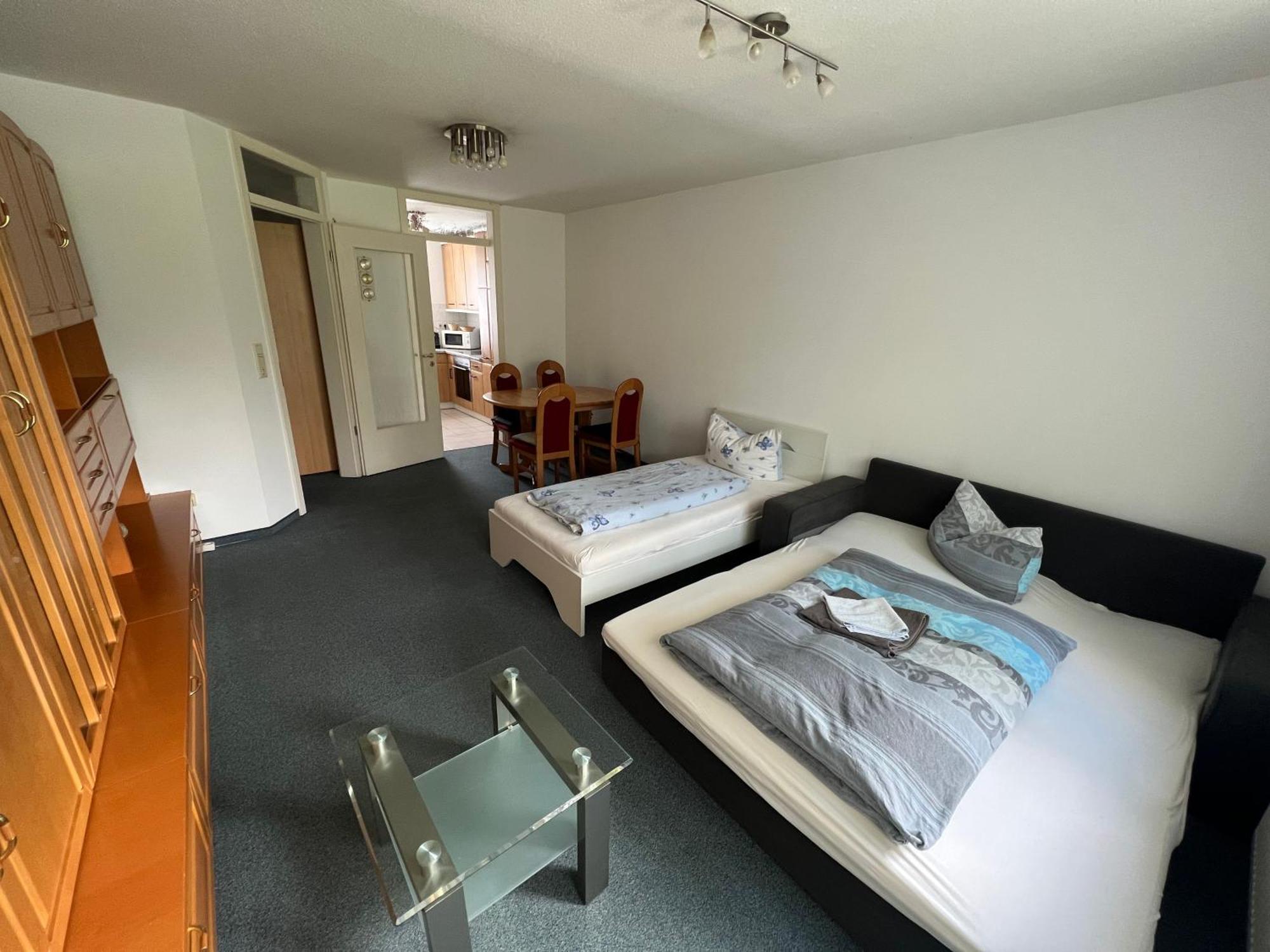 Komplette Wohnung In Wendelstein Bei Nuernberg - Messenaehe ภายนอก รูปภาพ
